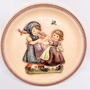 Hummel Second Edition Signed Anniversary Plate Spring Dance 1980 Goebel 10"